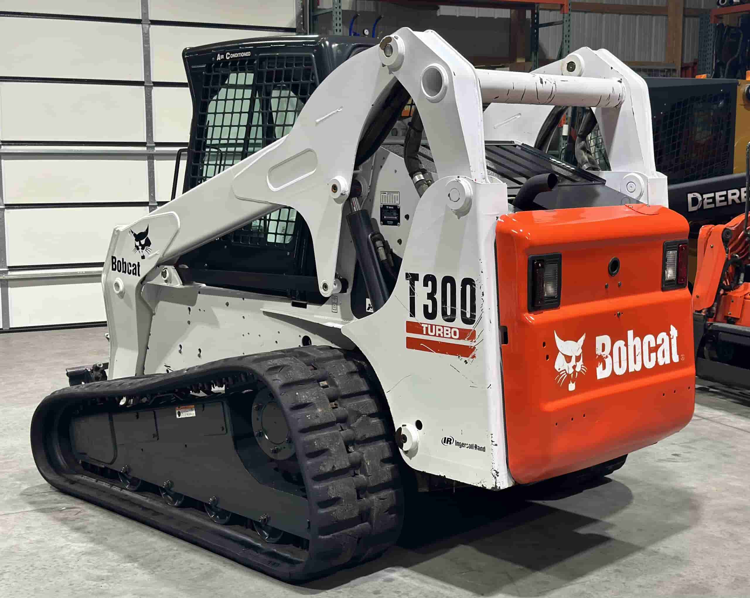 2005 BOBCAT T300
